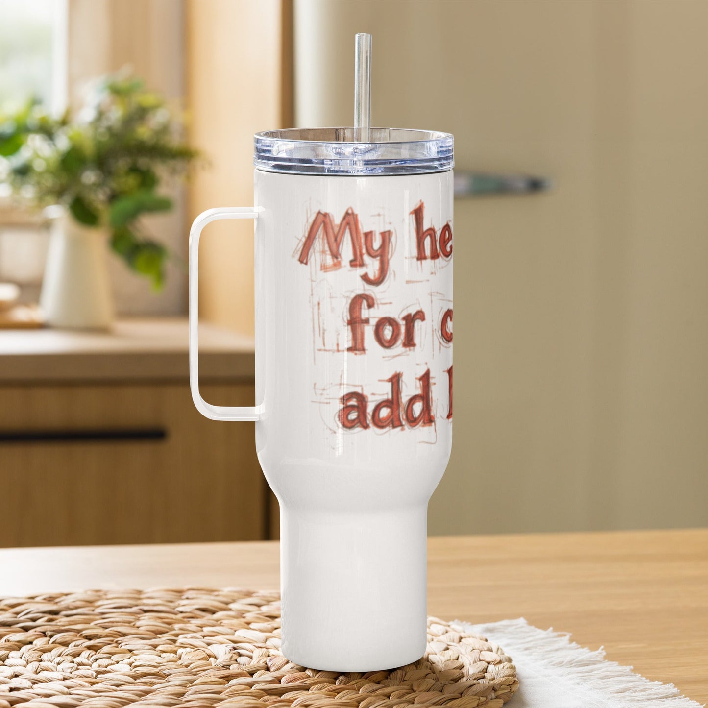 Travel mug with a handle